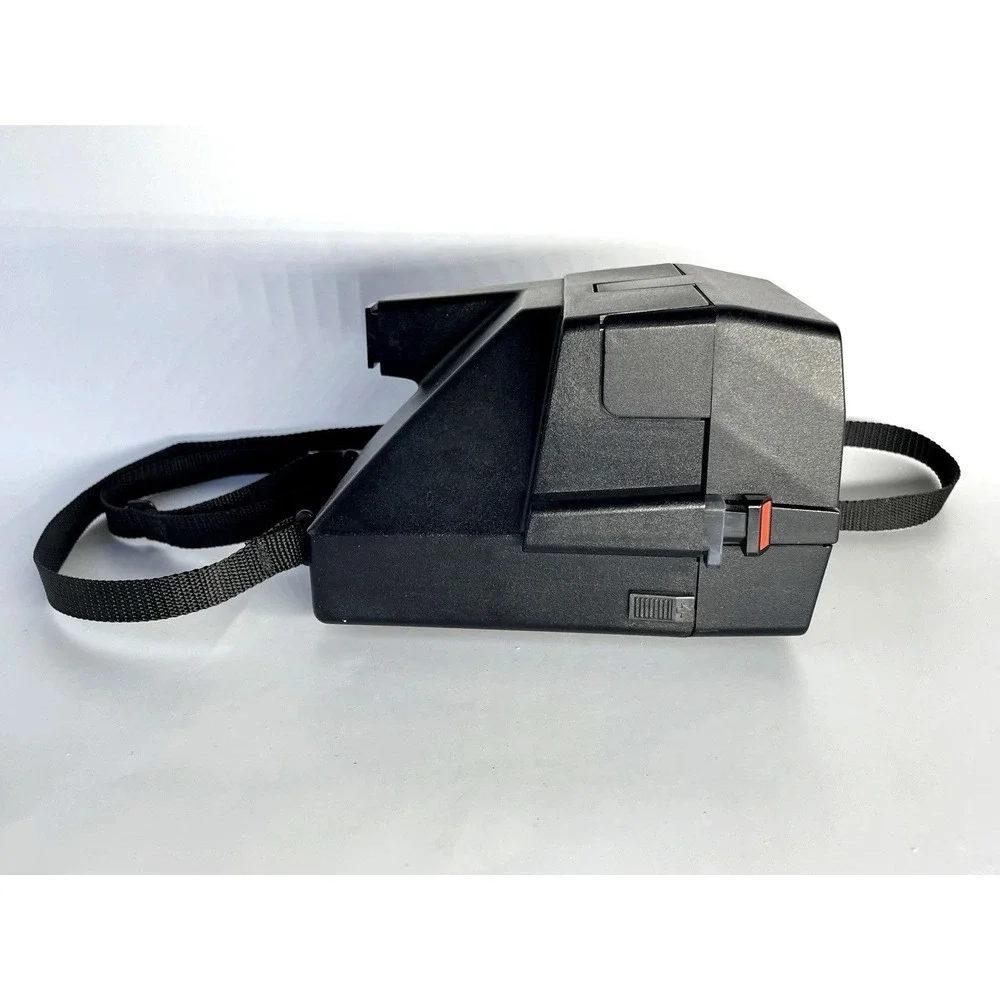 Polaroid 600 Land Camera Sun Autofocus 660 w/ Strap UNTESTED